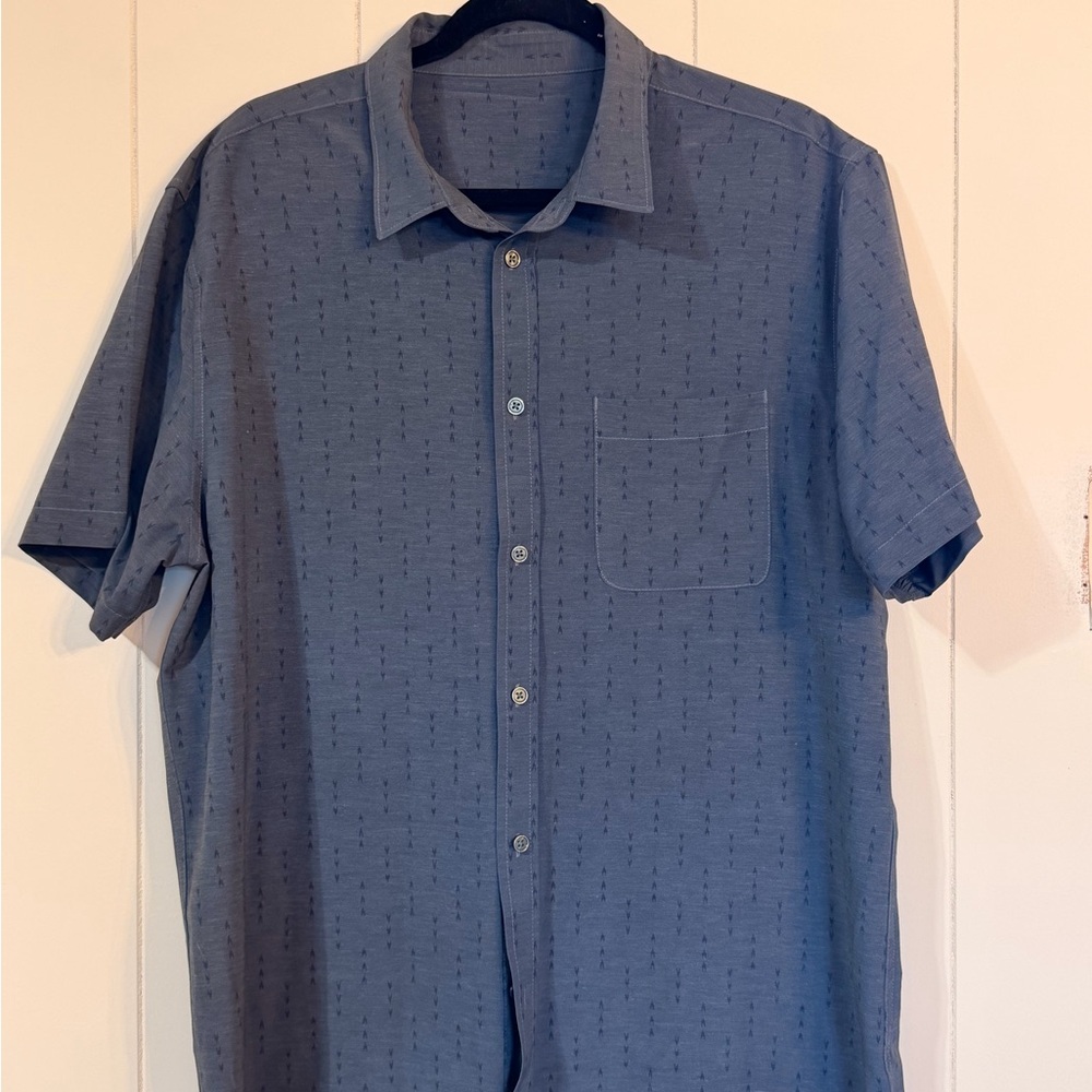 Casual Gray Button-Down Shirt for Men